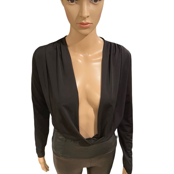 Low cut drapey body suit - Picture 6 of 6